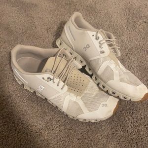 Oncloud Tennis Shoes